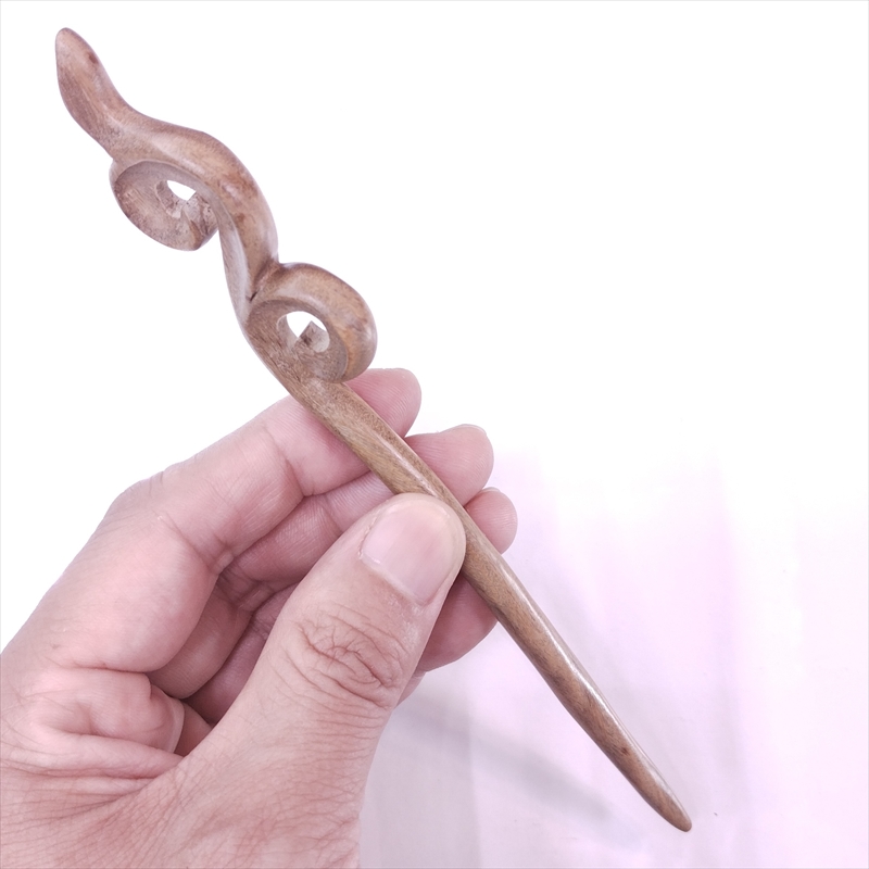 かんざし 簪 木製 緑檀 57 唐草渦巻 普段使い シンプル 天然木 木彫り